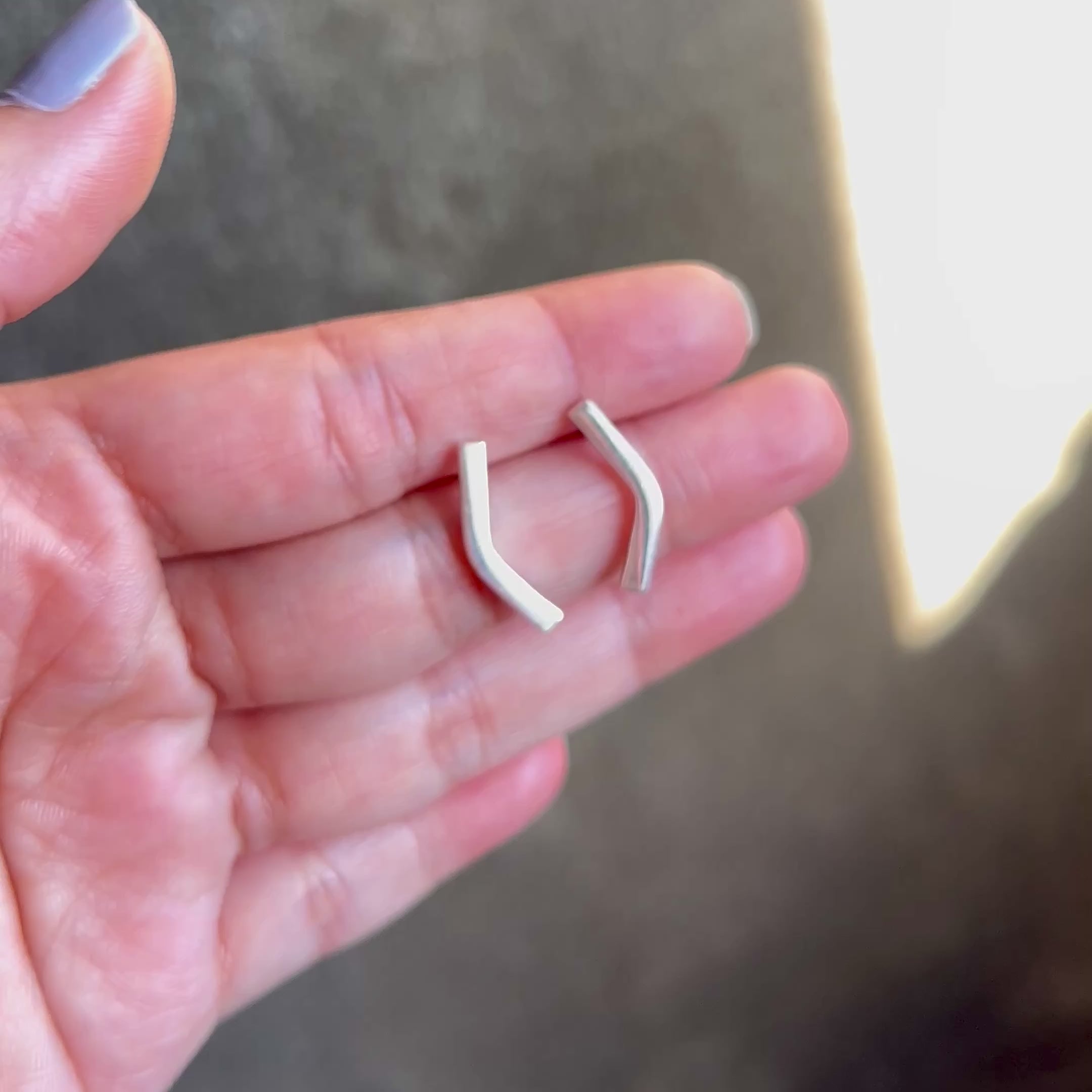 tiny-cartilage-studs